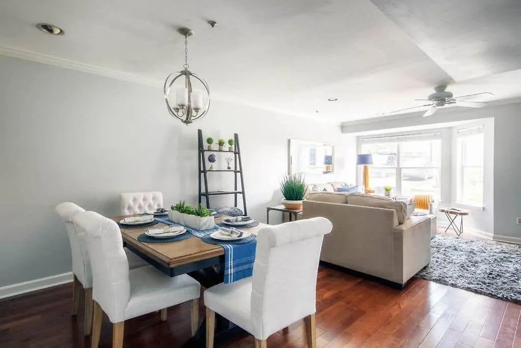 Walk To Broadway Charming Modern Historic Townhome Nashville 0*,
